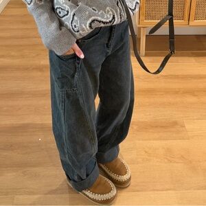 Gray cargo jeans  Accents